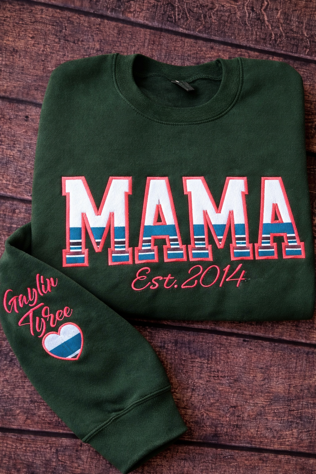 Signature MAMA Sweatshirt